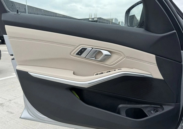 BMW Seria 3 cena 100000 przebieg: 33400, rok produkcji 2020 z Wrocław małe 254